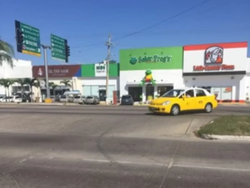 Centro Comercial Marina Vallarta